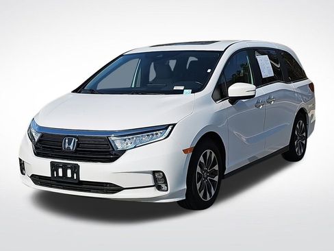 Used 2024 Honda Odyssey EX-L image 3