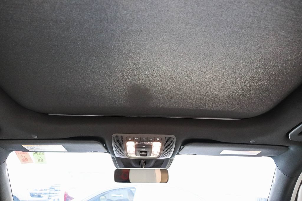 Used 2021 Mercedes-Benz GLB 250 image 18