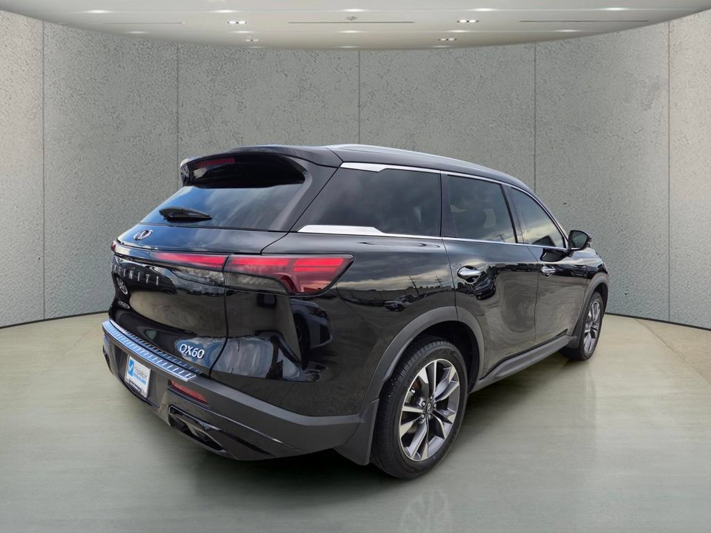 Used 2023 INFINITI QX60 Luxe w/ Cargo Package FWD image 5