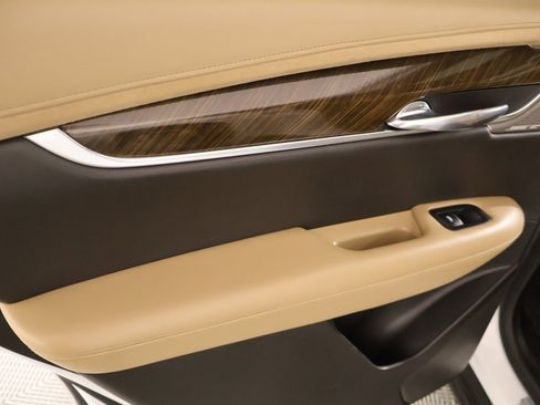 Used 2021 Cadillac XT6 Premium Luxury w/ Platinum Package image 18