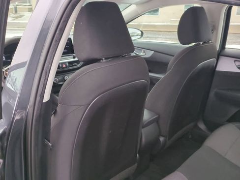 Used 2022 Kia Forte LXS image 16