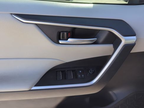 Used 2024 Toyota RAV4 XLE FWD image 9