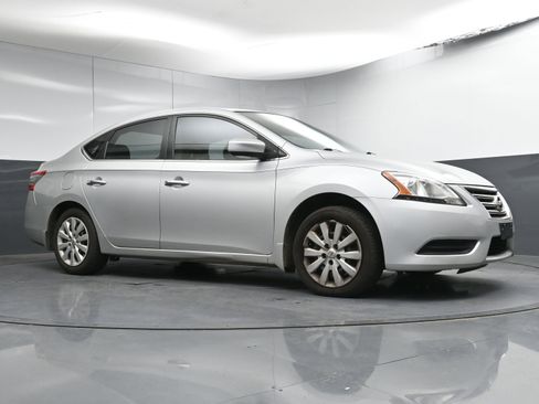 Used 2013 Nissan Sentra S image 16