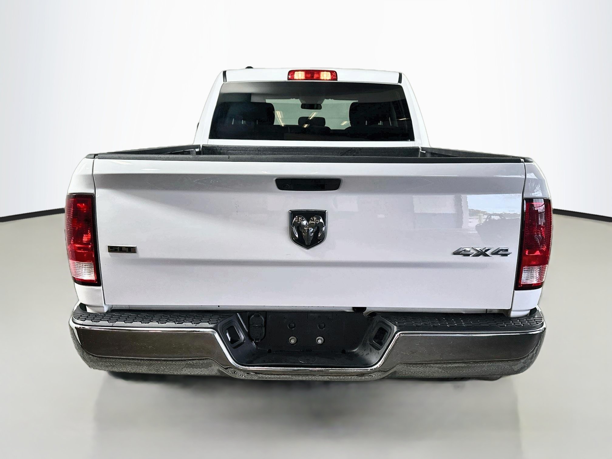 Used 2024 RAM 1500 Classic SLT AWD/4WD image 6