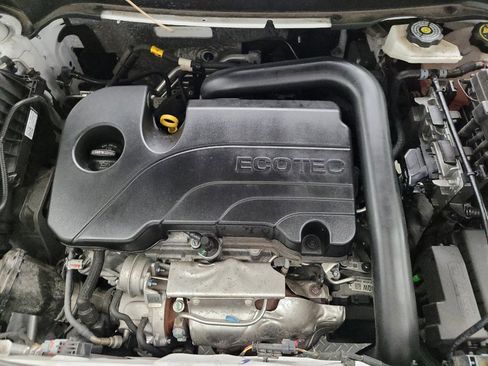 Used 2024 Chevrolet Equinox LS w/ LS Convenience Package FWD image 30