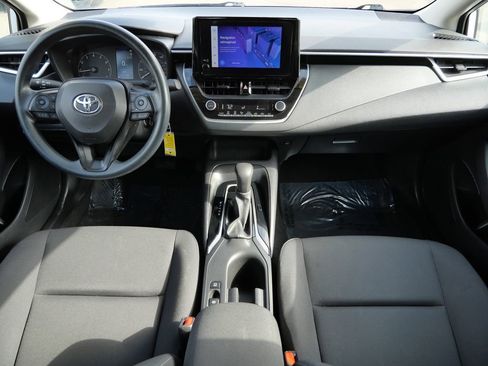 Used 2024 Toyota Corolla LE image 30