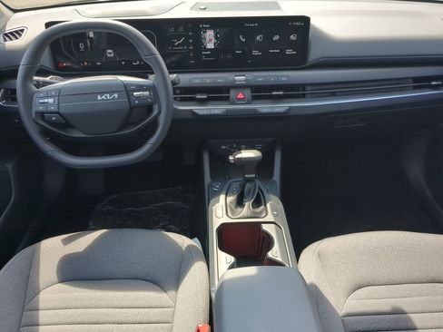 New 2025 Kia K4 EX image 12