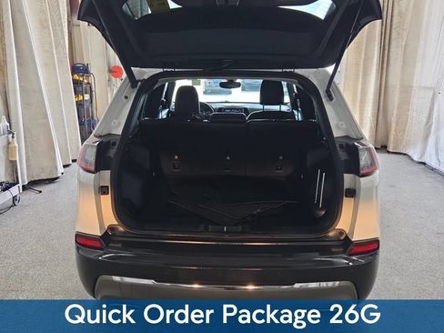Used 2019 Jeep Cherokee Limited AWD/4WD image 3
