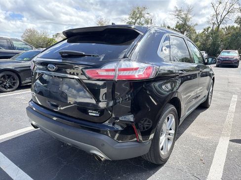 Used 2019 Ford Edge SEL w/ Equipment Group 201A image 2