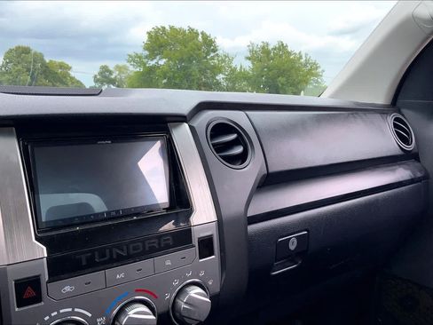 Used 2017 Toyota Tundra SR RWD image 34