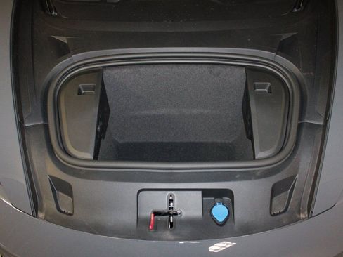Certified 2025 Porsche Taycan AWD/4WD image 12
