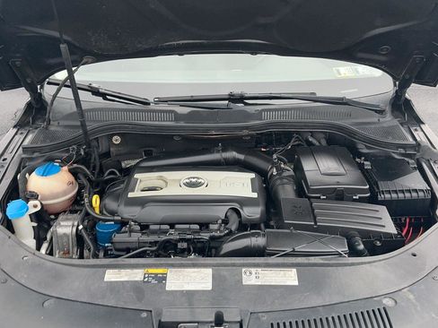 Used 2014 Volkswagen CC Executive image 34