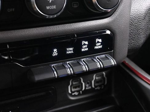 Used 2019 RAM 1500 Rebel w/ Rebel Level 2 Equipment Group AWD/4WD image 32