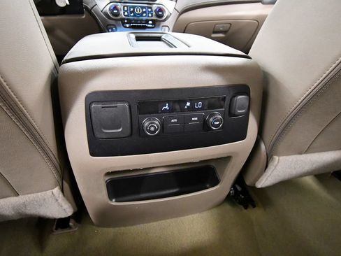 Used 2016 Chevrolet Tahoe LT AWD/4WD image 15