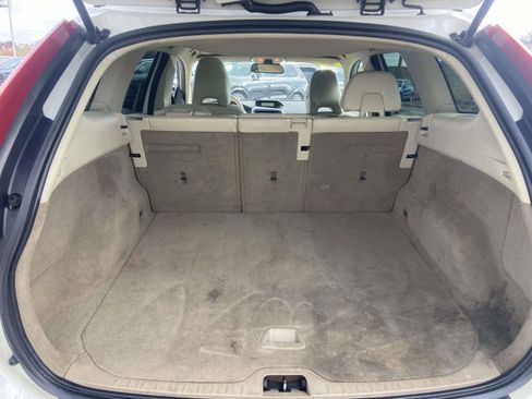 Used 2011 Volvo XC60 3.2 R-Design image 12