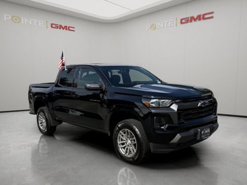 Used 2023 Chevrolet Colorado LT w/ LT Convenience Package II AWD/4WD image 1