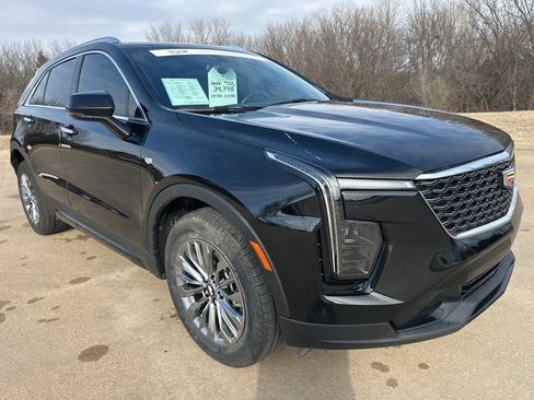 Certified 2024 Cadillac XT4 Premium Luxury image 7