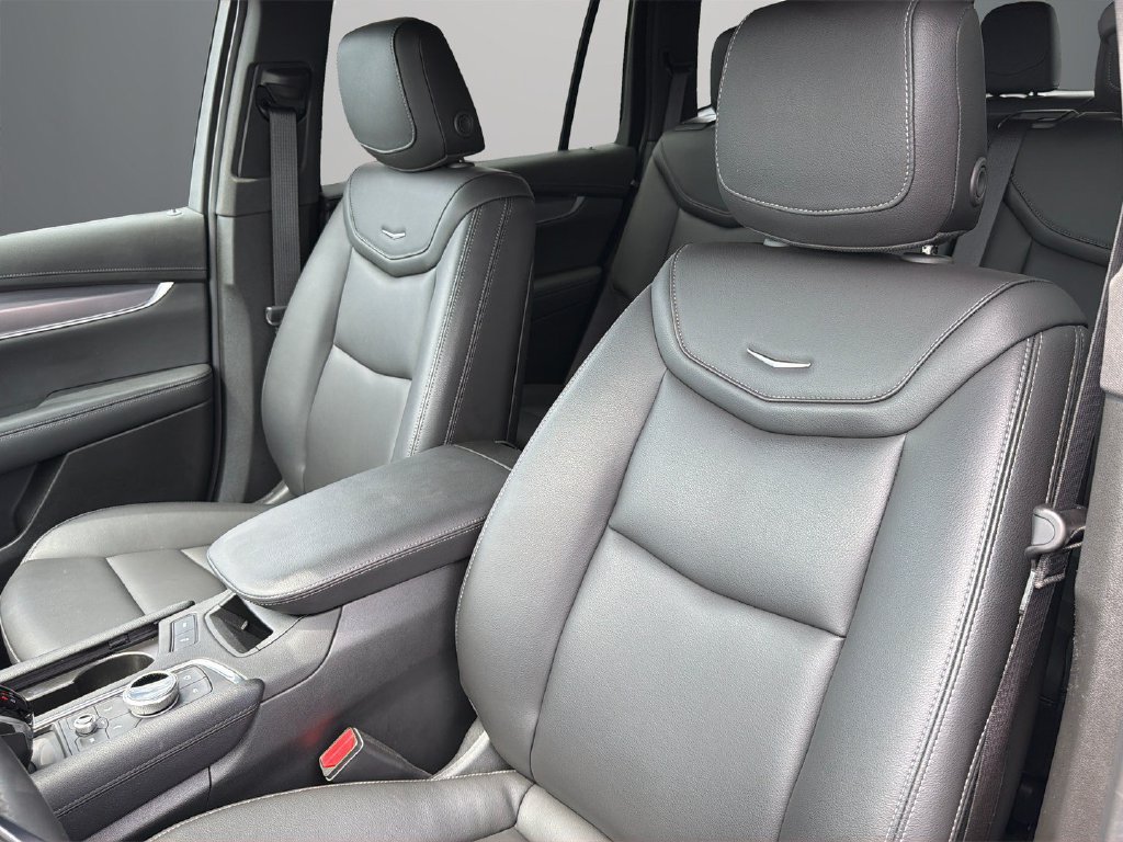 Certified 2024 Cadillac XT6 Luxury w/ LPO, Floor Liner Package FWD image 13