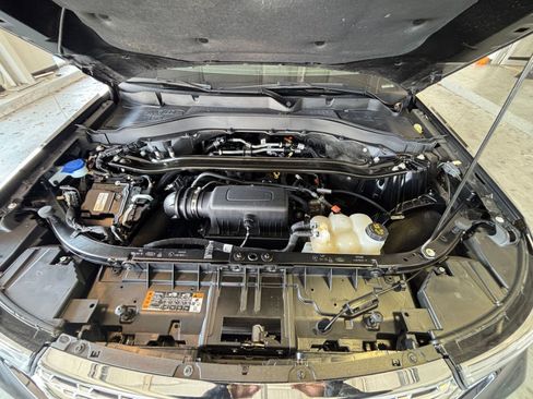Used 2024 Ford Explorer Limited image 35