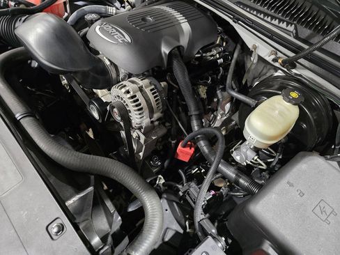 Used 2005 Chevrolet Silverado 1500 4x4 Crew Cab w/ Safe And Sound Package image 52