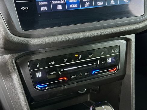 Used 2024 Volkswagen Tiguan Wolfsburg Edition image 22