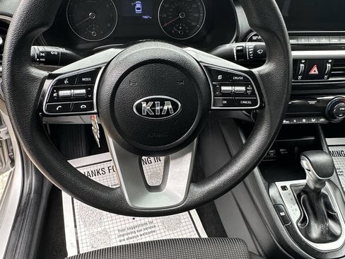 Used 2019 Kia Forte LXS image 11