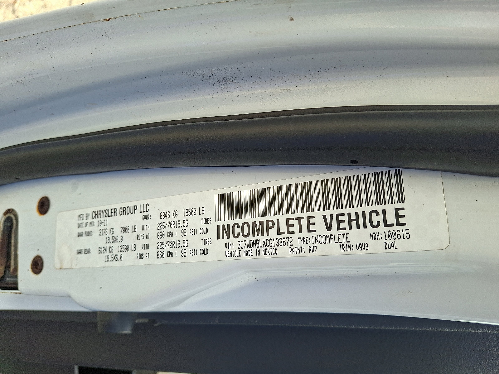 Used 2012 RAM 5500 4x4 Regular Cab w/ PWR & Remote Entry Group image 26