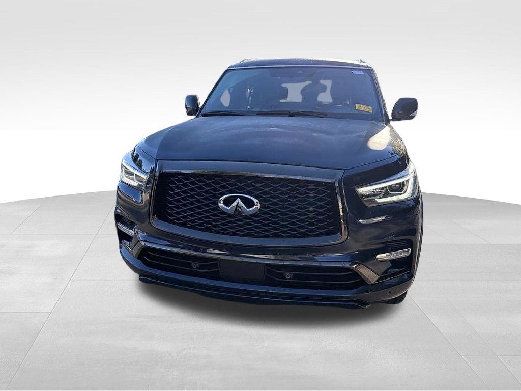 Used 2024 INFINITI QX80 Sensory AWD/4WD image 2