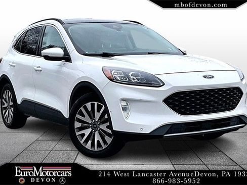 Used 2020 Ford Escape Titanium w/ Titanium Premium Package 2.0 image 1