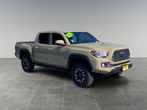 Used 2020 Toyota Tacoma TRD Off-Road w/ Technology Package AWD/4WD image 7