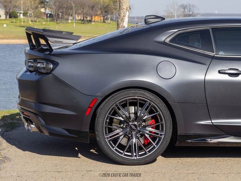 Used 2024 Chevrolet Camaro ZL1 RWD image 10