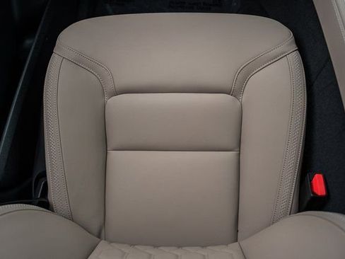 New 2026 Volvo XC90 B6 Plus w/ Protection Package Premier image 30