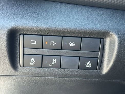 New 2025 Nissan Kicks Play S image 14