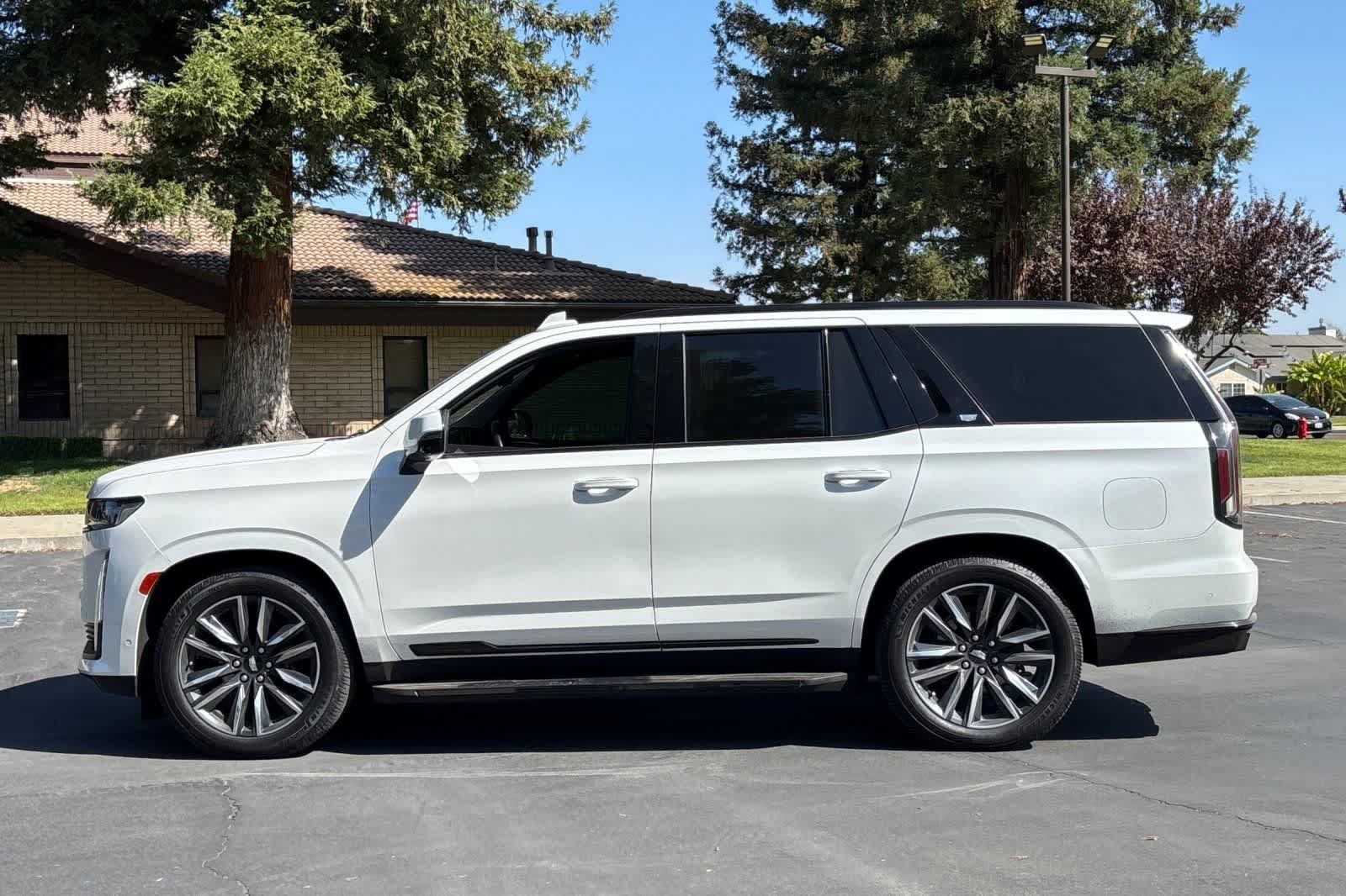 Used 2021 Cadillac Escalade Sport w/ Driver Assist Tech Package AWD/4WD image 6
