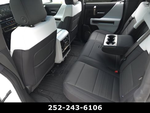 Used 2025 GMC Hummer EV 3X AWD/4WD image 42