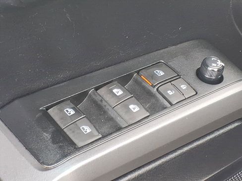 Certified 2020 Toyota Tacoma TRD Off-Road image 18