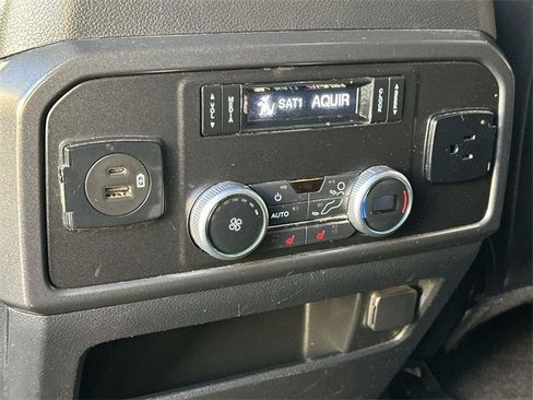 Used 2021 Ford Expedition Limited image 41