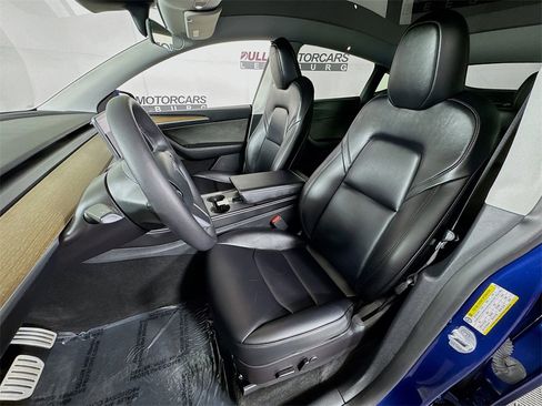 Used 2023 Tesla Model Y Performance image 21