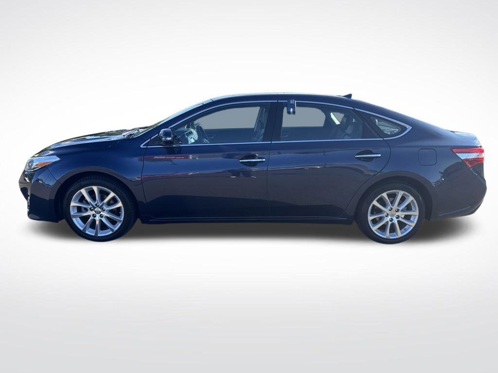 Used 2015 Toyota Avalon Limited FWD image 4