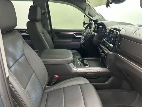 Used 2025 Chevrolet Silverado 2500 LTZ w/ LTZ Premium Package image 36
