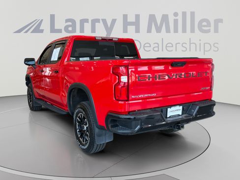 Used 2025 Chevrolet Silverado 1500 ZR2 AWD/4WD image 3