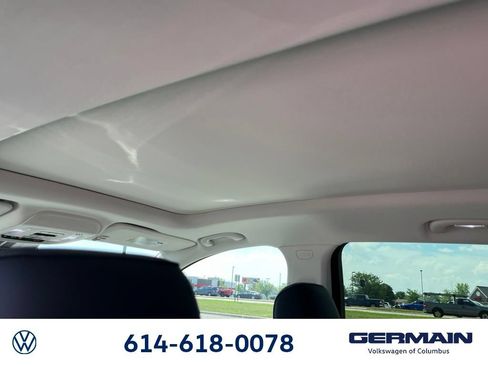 Used 2025 Buick Envision Avenir AWD/4WD image 23