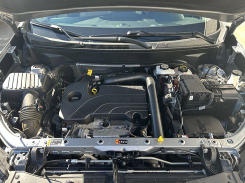 Used 2024 Chevrolet Equinox LT image 12