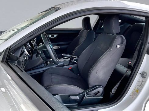 Used 2022 Ford Mustang Coupe RWD image 18