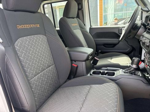 New 2026 Jeep Gladiator Mojave image 11