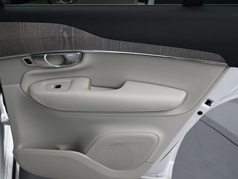 Certified 2023 Volvo XC90 B6 Plus w/ Protection Package Premier AWD/4WD image 15