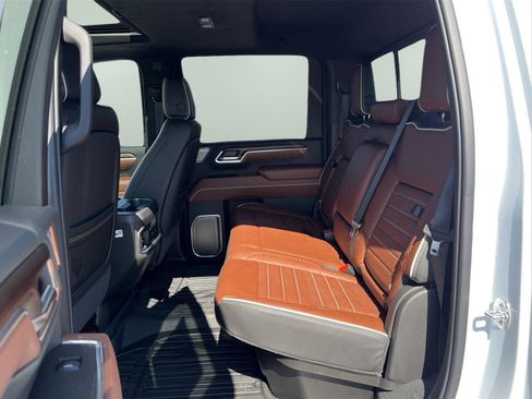New 2026 GMC Sierra 3500 Denali Ultimate w/ LPO, Black Badging Package AWD/4WD image 24