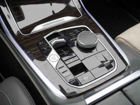 Certified 2023 BMW X7 xDrive40i w/ M Sport Package image 30