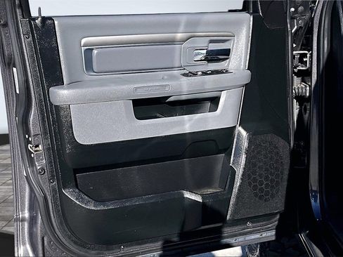 Used 2016 RAM 1500 Big Horn image 25