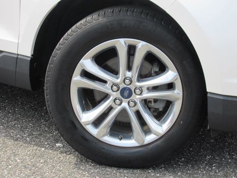 Used 2018 Ford Edge SEL w/ Equipment Group 201A image 6